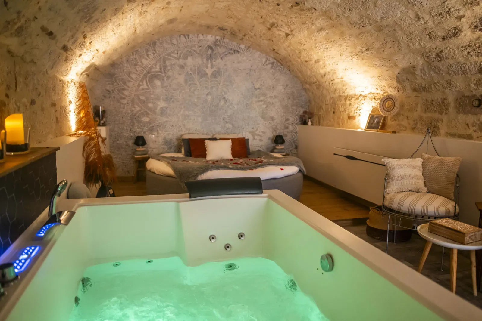 Love room avec jacuzzi privatif